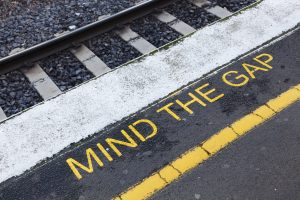 Mind the gap sign