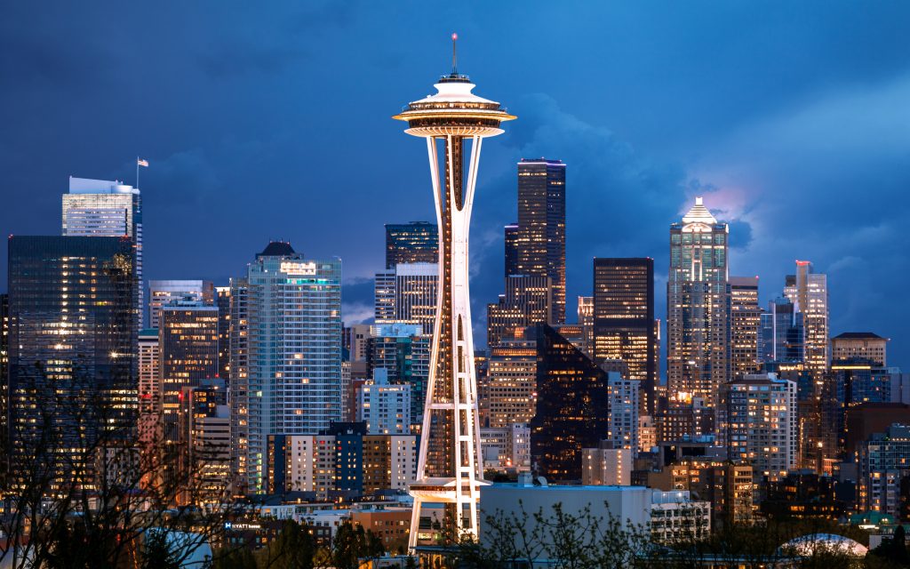 Evening picture of Space Needle in Seattle